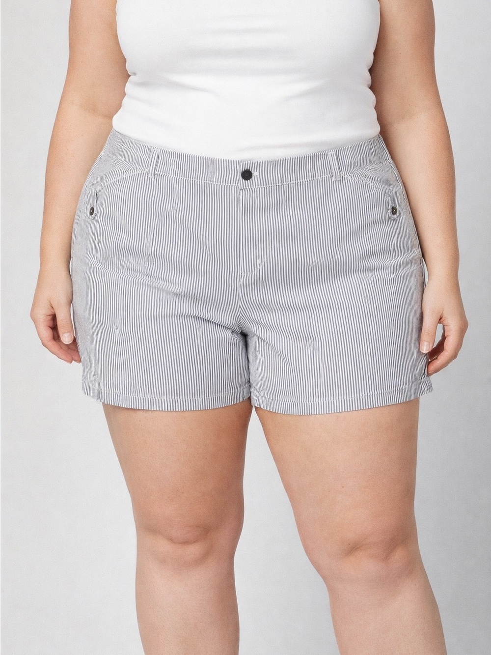 PENNINGTONS Walking Shorts Size 24